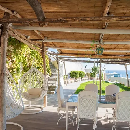 4 Bedrooms With Sea View Private Pool And Jacuzzi At ヴィラ マイオーリ
