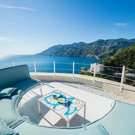 4 Bedrooms With Sea View Private Pool And Jacuzzi At *